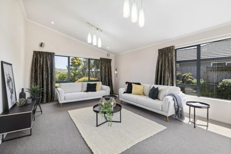 Photo of property in 47 Tennyson Avenue, Kelvin Grove, Palmerston North, 4414