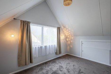 Photo of property in 6 Jarrett Court, Roslyn, Palmerston North, 4414