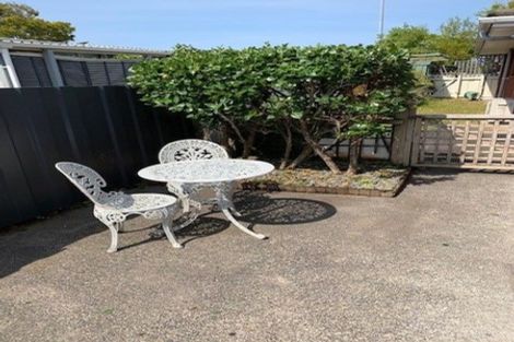 Photo of property in 2/131 Union Road, Howick, Auckland, 2014