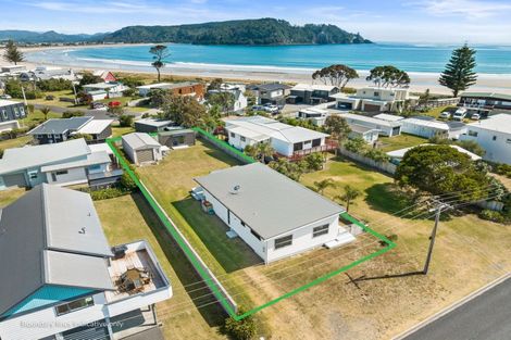 Photo of property in 620 Ocean Road, Whangamata, 3620