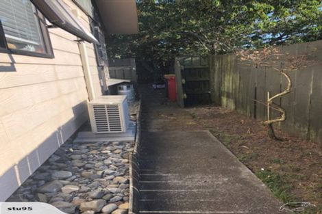 Photo of property in 35 Linwood Drive, Paraparaumu, 5032