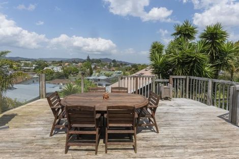 Photo of property in 10 Granfield Place, Te Kamo, Whangarei, 0112