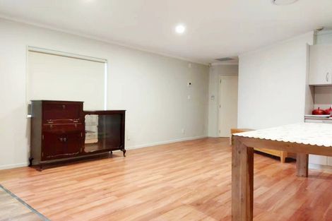 Photo of property in 2 Tullis Place, Burswood, Auckland, 2013