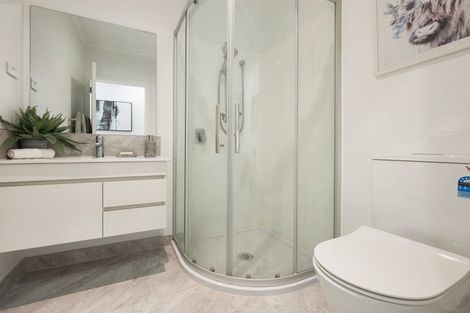 Photo of property in 5u2 Camden Place, Pukete, Hamilton, 3200