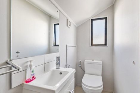 Photo of property in 2/211 Weymouth Road, Manurewa, Auckland, 2102