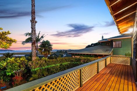 Photo of property in 181 Luckens Road, West Harbour, Auckland, 0618