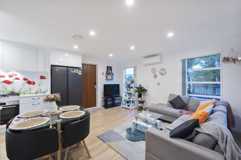Photo of property in 96b Sturges Road, Henderson, Auckland, 0612