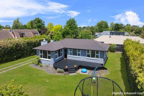 Photo of property in 31 Woodend Road, Woodend, 7610