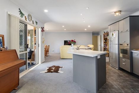Photo of property in 14 Athfield Drive, Bethlehem, Tauranga, 3110