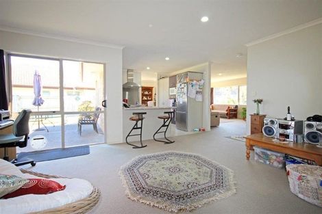 Photo of property in 25 Palm Springs Boulevard, Papamoa Beach, Papamoa, 3118