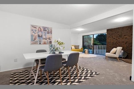 Photo of property in 40 Valley View Road, Glenfield, Auckland, 0629