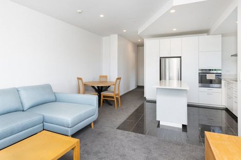 Photo of property in Marina View Apartments, 307/4 Reads Quay, Gisborne, 4010