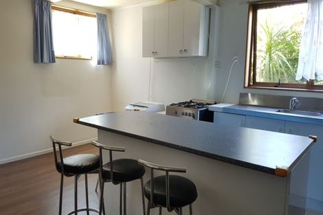 Photo of property in 42 Compton Street, Hillcrest, Auckland, 0627