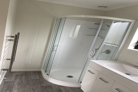 Photo of property in 103a Arawhata Road, Paraparaumu, 5032