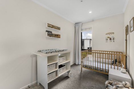 Photo of property in 10 Walter Merton Road, Hobsonville, Auckland, 0616