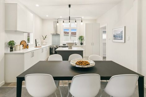 Photo of property in 36 Stone Street, Miramar, Wellington, 6022