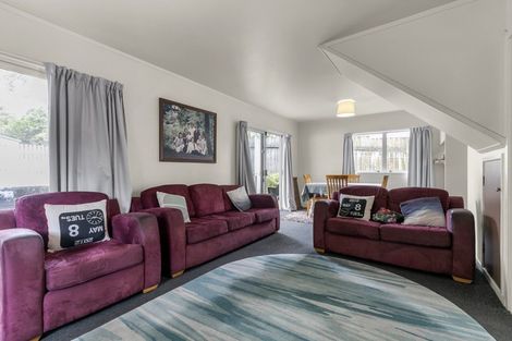 Photo of property in 99 Kemp Road, Massey, Auckland, 0614