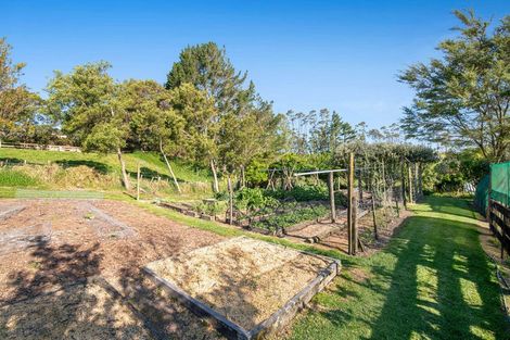 Photo of property in 69a Pipitiwai Drive, Helensville, Kaukapakapa, 0871