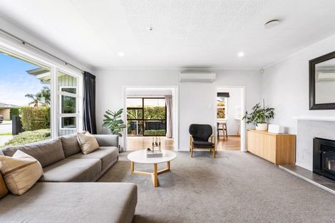 Photo of property in 111 Nottingley Road, Frimley, Hastings, 4120