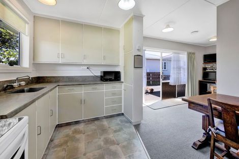 Photo of property in 7 Caplen Street, Hawera, 4610