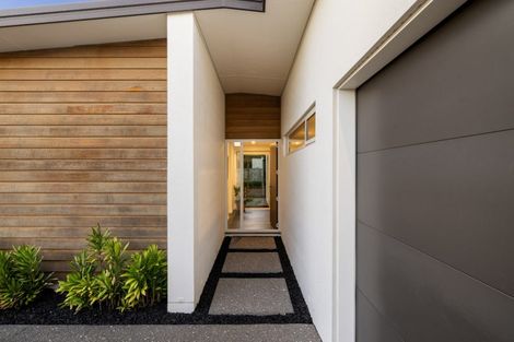 Photo of property in 29 Hugo Way, Papamoa Beach, Papamoa, 3118