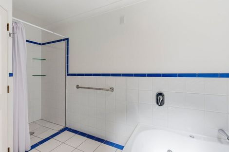 Photo of property in 3 Westpeak Way, Otaki, 5512