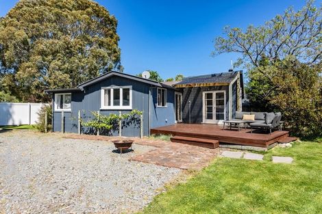 Photo of property in 16 Penfold Square, Leithfield, 7481