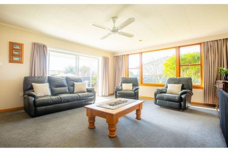 Photo of property in 22 Keats Crescent, Stoke, Nelson, 7011