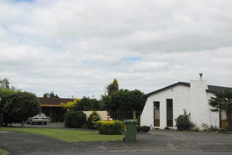 Photo of property in 8 Gulliver Place, Conifer Grove, Takanini, 2112