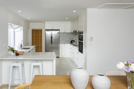 Photo of property in 30 Bernard Magnus Lane, Greenhithe, Auckland, 0632