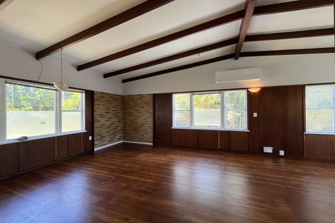 Photo of property in 64 Sylvan Crescent, Te Atatu South, Auckland, 0610