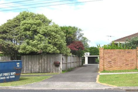 Photo of property in 2/15 Toroa Street, Torbay, Auckland, 0630