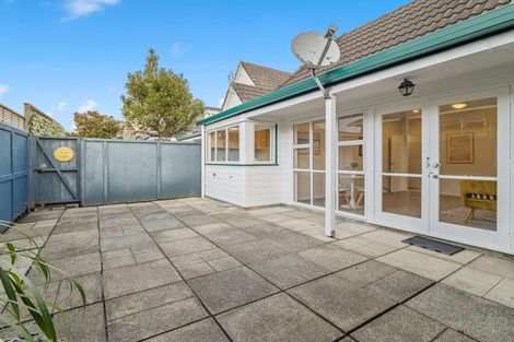 Photo of property in 6/1 Woodbridge Lane, Milford, Auckland, 0620