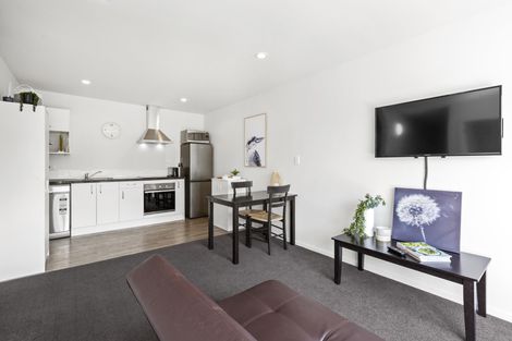 Photo of property in 100u5 Knighton Road, Hillcrest, Hamilton, 3216
