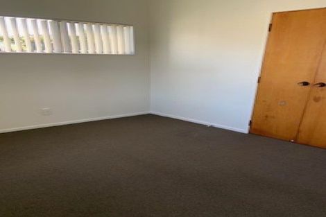 Photo of property in 1/232 Henderson Valley Road, Henderson, Auckland, 0612