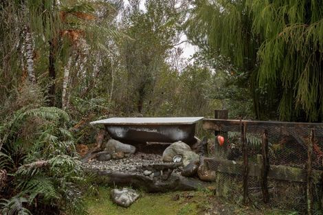 Photo of property in 167 Darkies Terrace Road, Charleston, Cape Foulwind, 7892