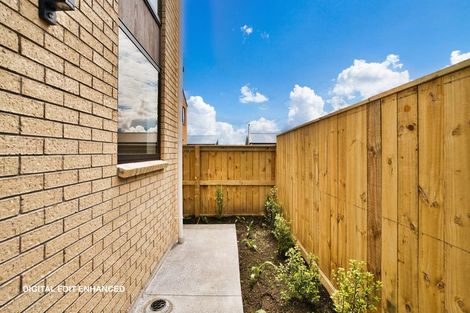 Photo of property in 10 Papai Lane, Massey, 0614
