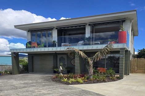 Photo of property in 102 Howard Road, Orere Point, Papakura, 2585