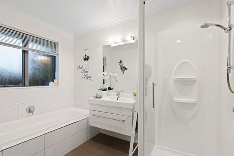Photo of property in 187 Belfast Road, Belfast, Christchurch, 8051