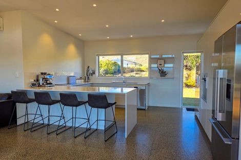 Photo of property in 10 Manning Place, Lake Tekapo, 7999