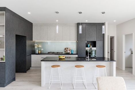 Photo of property in 62 Schoolside Road, Kumeu, 0810