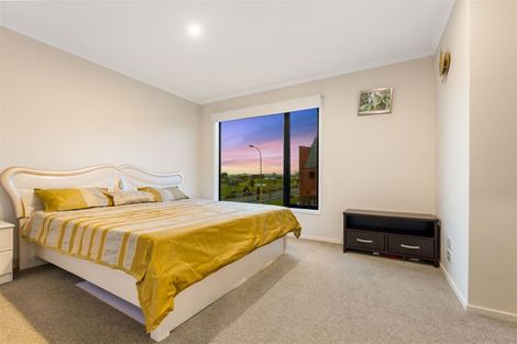 Photo of property in 95 Hobsonville Road, Hobsonville, Auckland, 0616