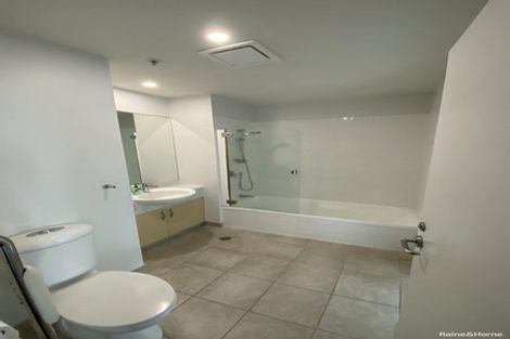 Photo of property in 12 Maunganui Road, Mount Maunganui, 3116