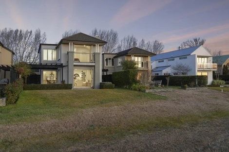 Photo of property in 132 Lake Terrace Road, Burwood, Christchurch, 8061