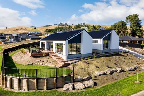 Photo of property in 61 Heathfield Drive, Mosgiel, 9024