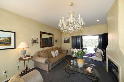 Photo of property in 42 Pukekura Place, Taradale, Napier, 4112