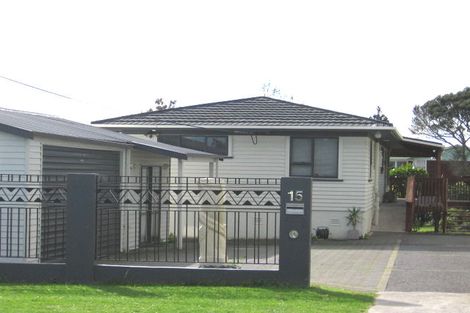 Photo of property in 1/15 Tawa Road, Te Atatu Peninsula, Auckland, 0610