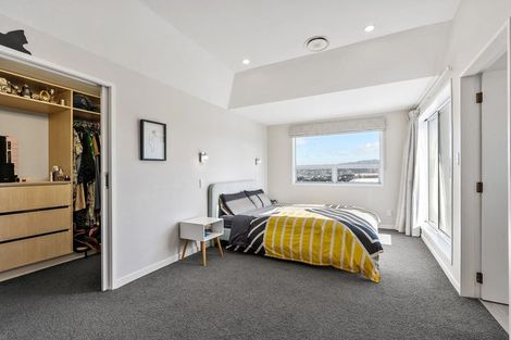 Photo of property in 89 Nevay Road, Miramar, Wellington, 6022