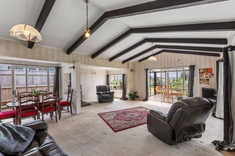 Photo of property in 63 Queens Road, Waikanae Beach, Waikanae, 5036