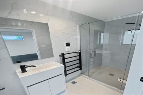 Photo of property in 3/2 Ayr Road, Pakuranga, Auckland, 2010